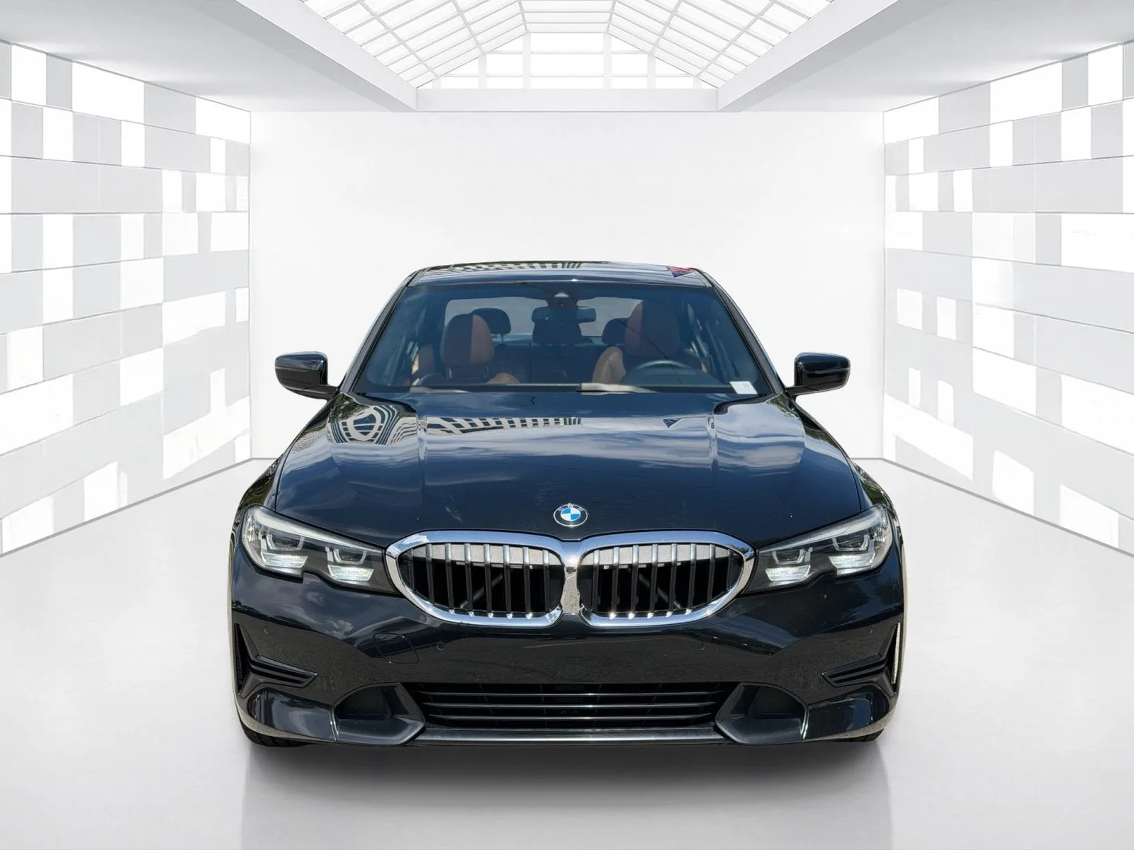 2019 BMW 3 Series 330i photo 2
