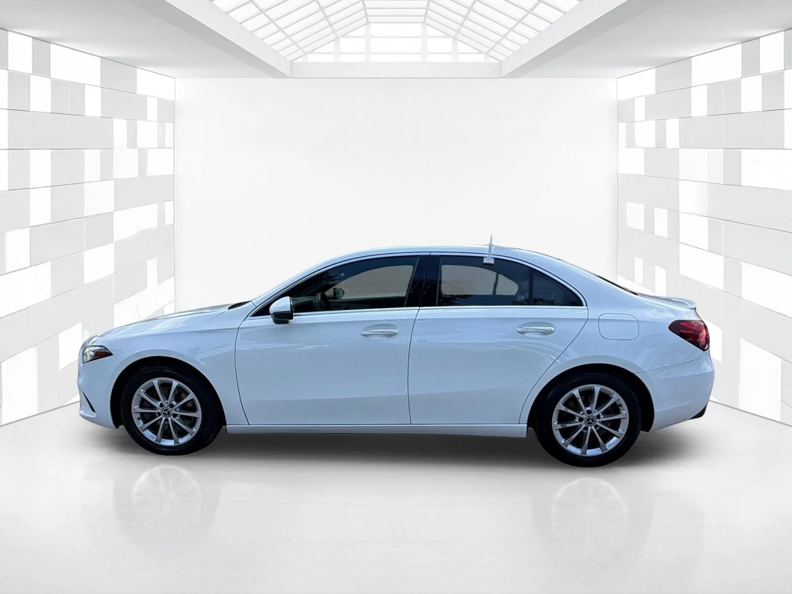 2019 Mercedes-Benz A-Class A 220 photo 4