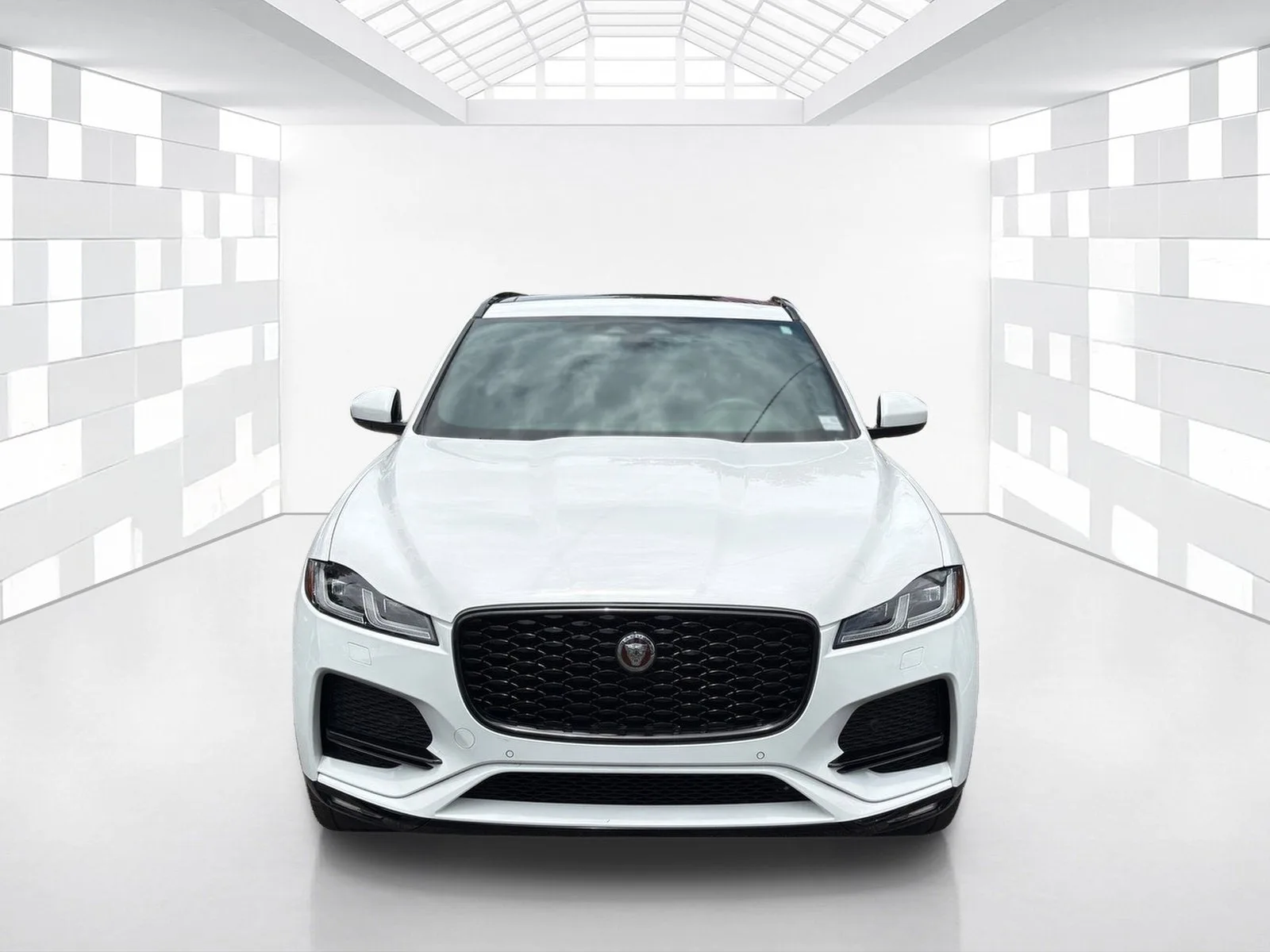2022 Jaguar F-PACE S photo 2