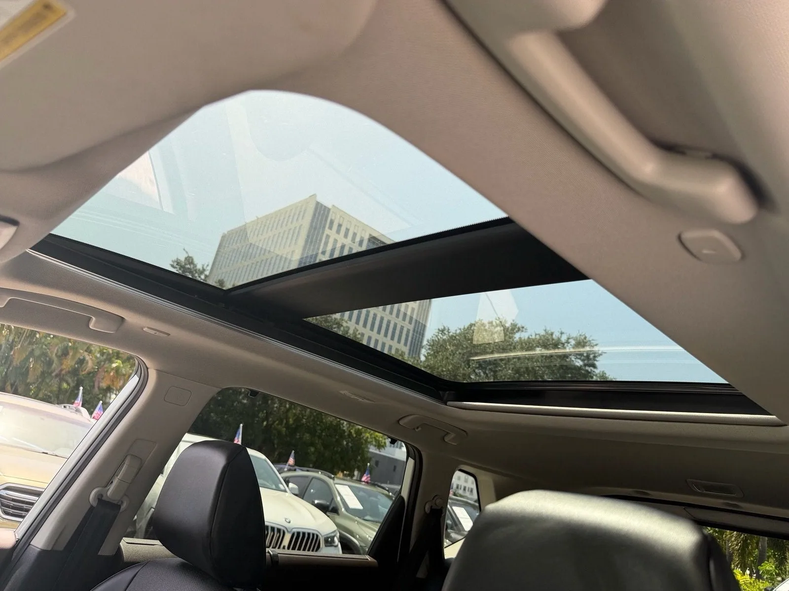 2023 Nissan Rogue SV photo 18