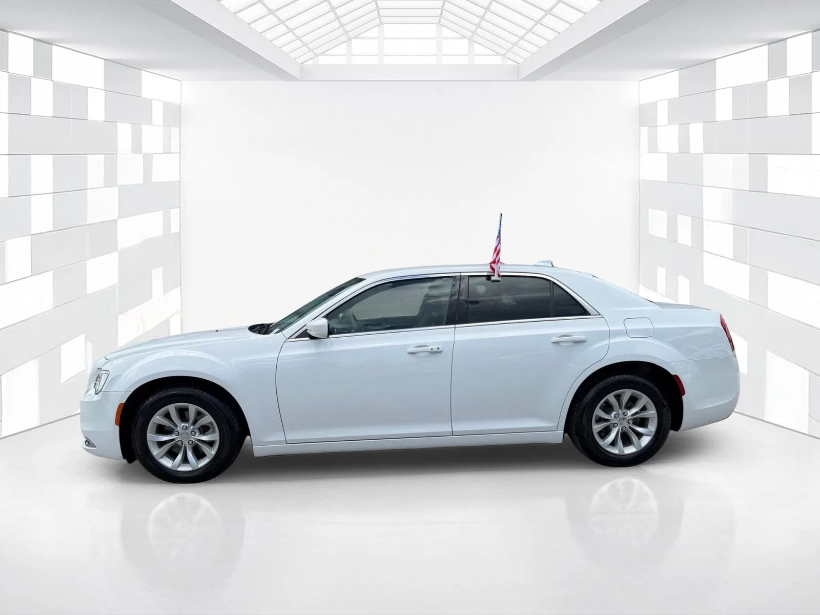 2023 Chrysler 300 Touring photo 4