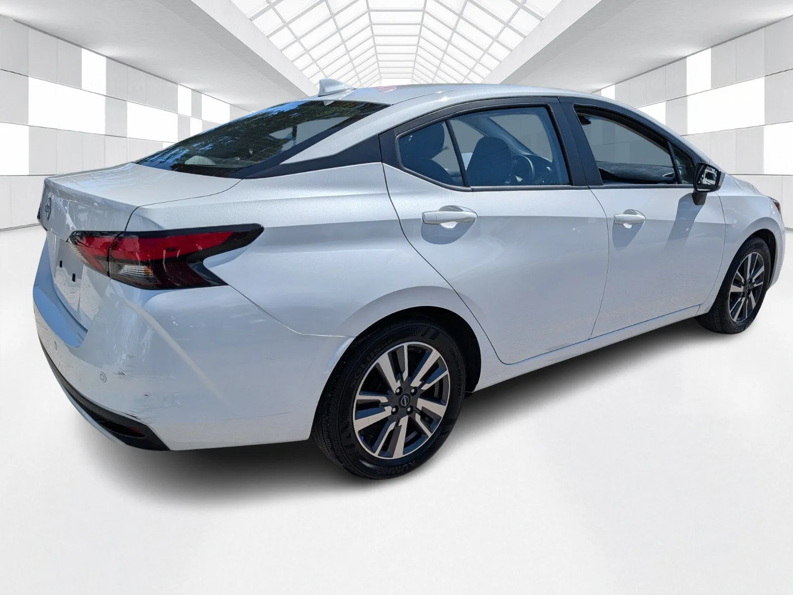 2025 Nissan Versa SV photo 6