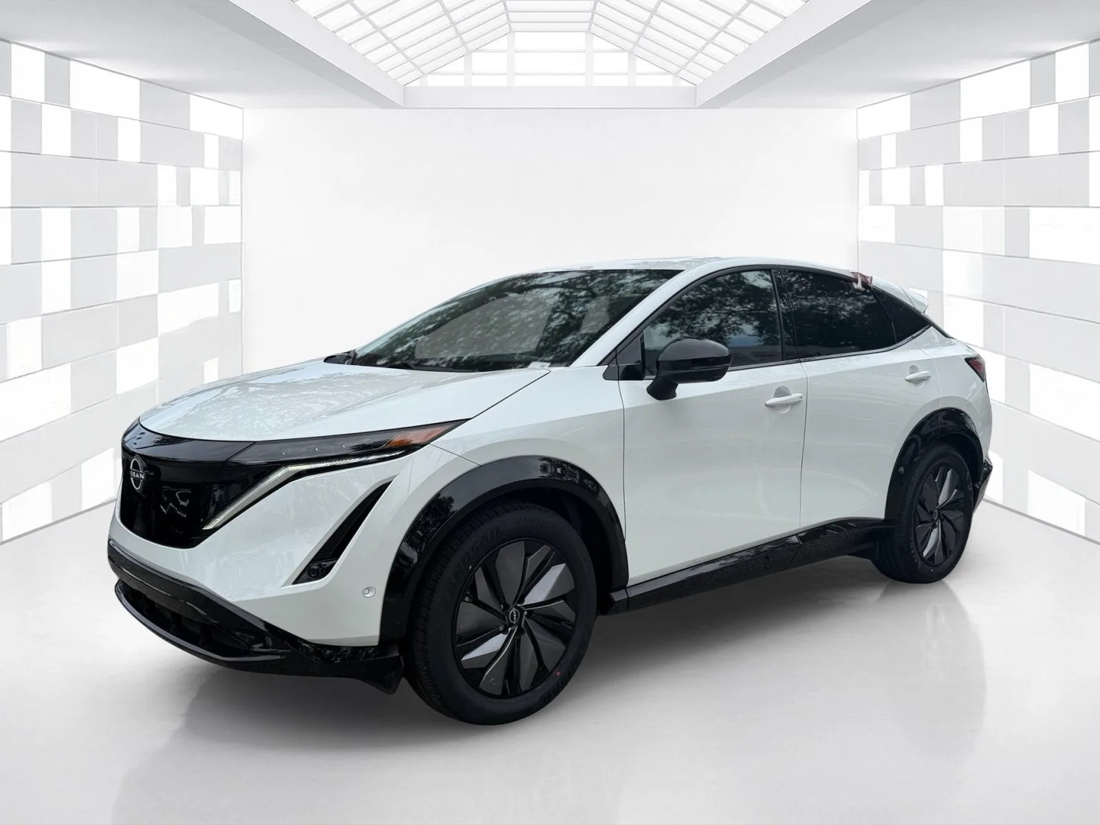 2024 Nissan ARIYA PLATINUM+ photo 3