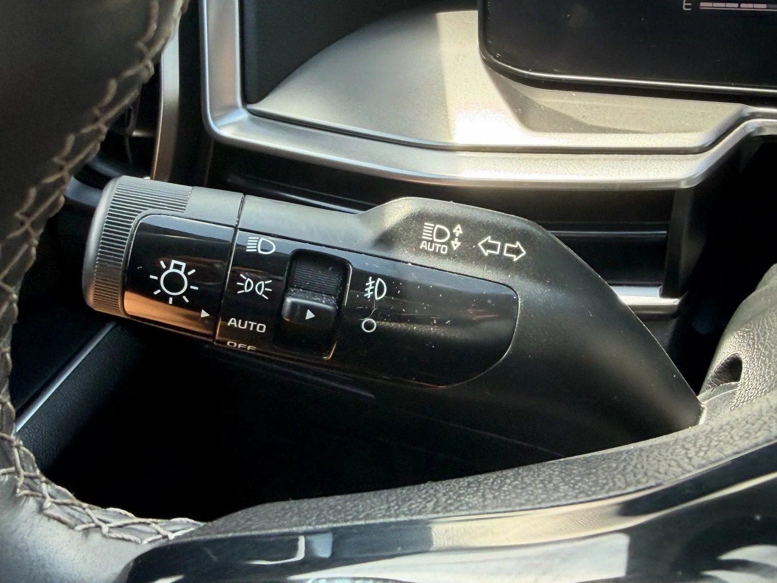 2025 Kia Sorento EX photo 30