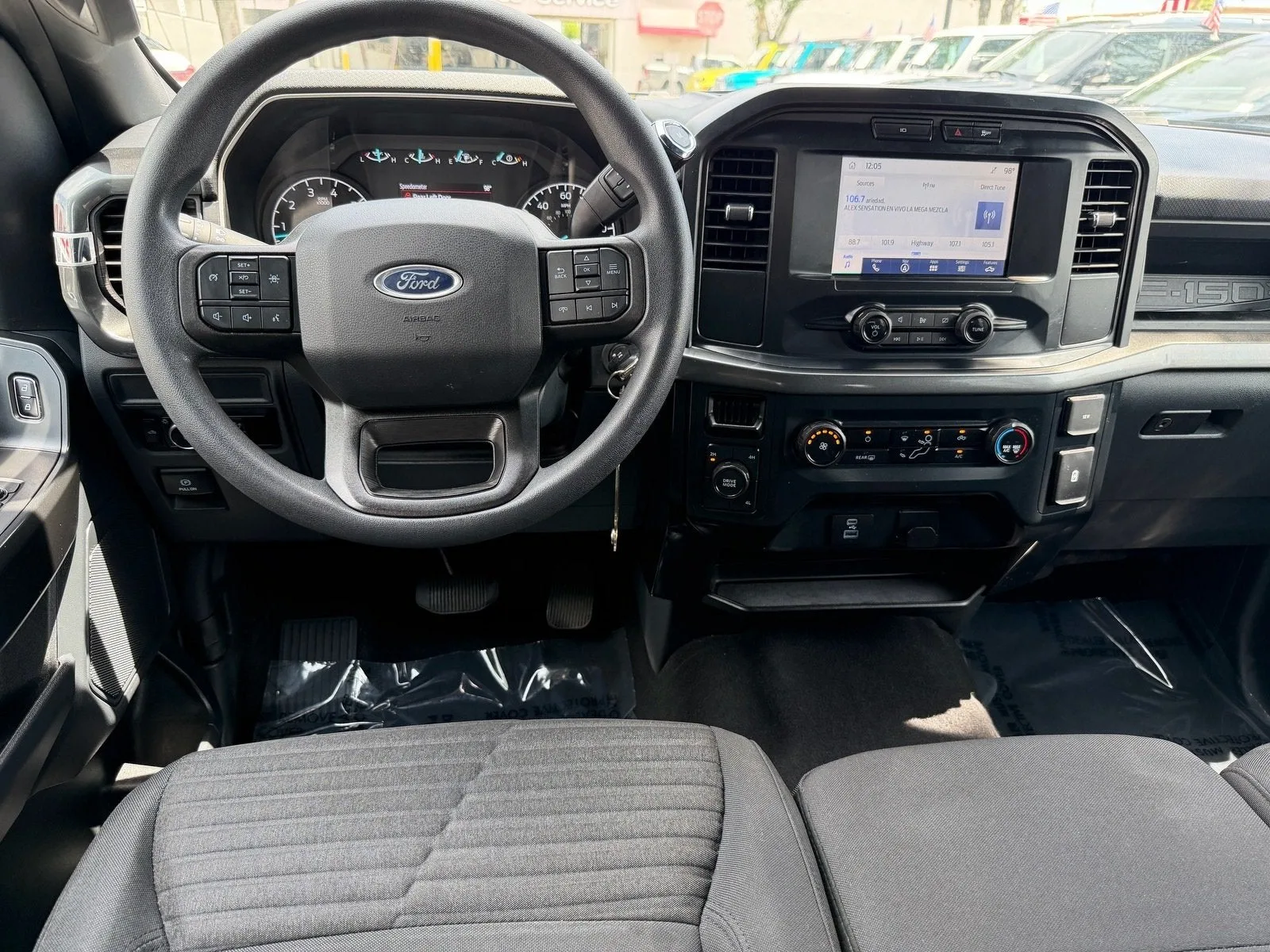 2023 Ford F-150 XL photo 13