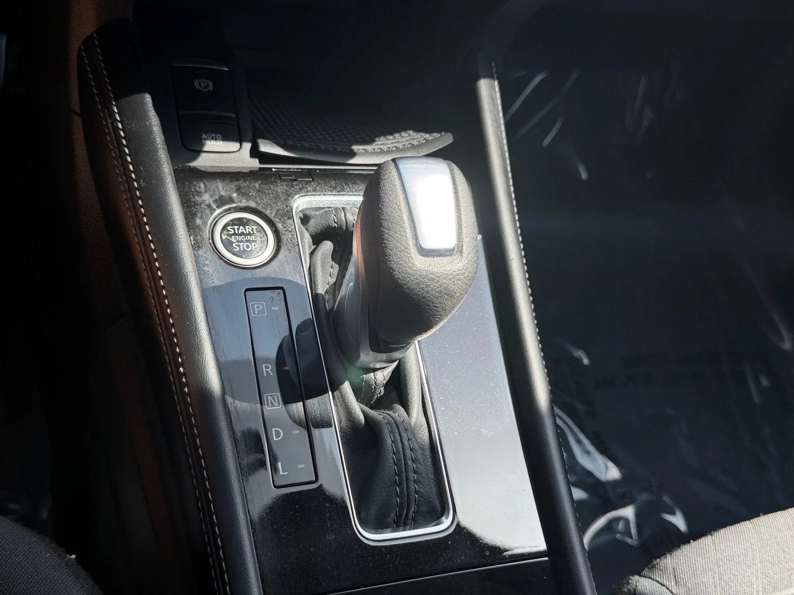 2024 Nissan Kicks SV photo 24