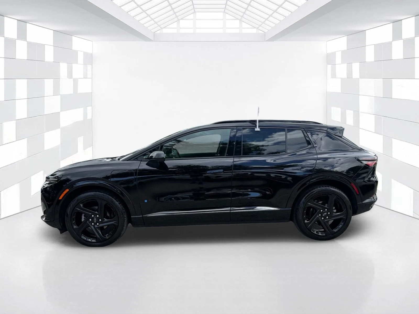 2024 Chevrolet Equinox EV RS photo 4