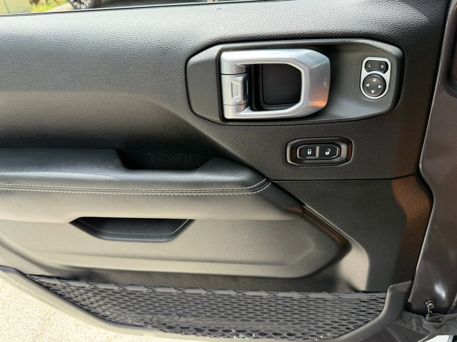 2023 Jeep Wrangler 4xe Sahara photo 34