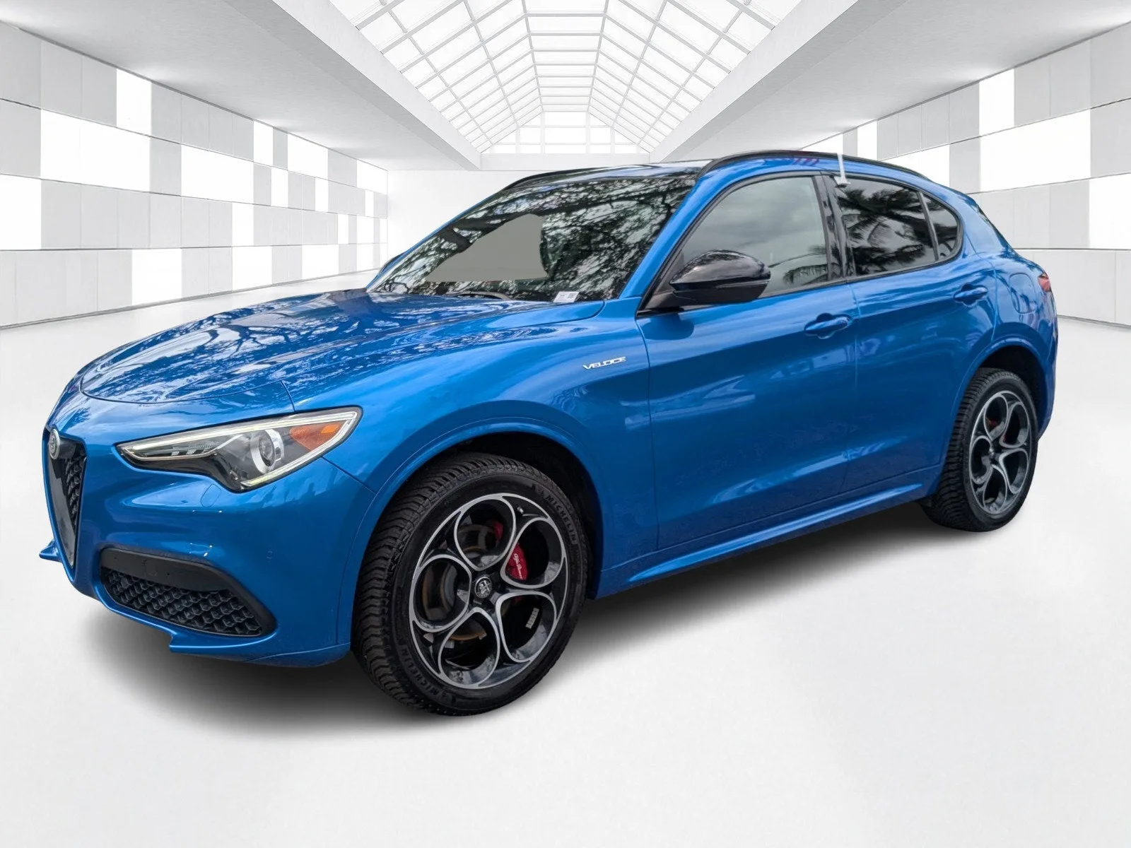 2022 Alfa Romeo Stelvio Veloce photo 3