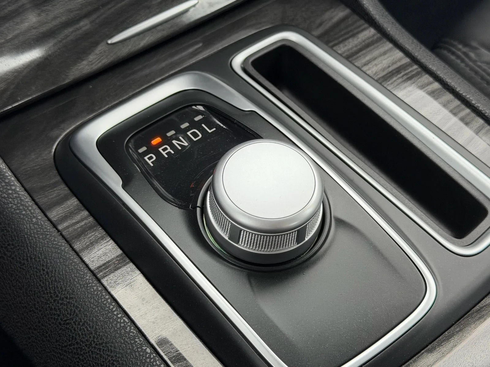 2022 Chrysler 300 Touring photo 24