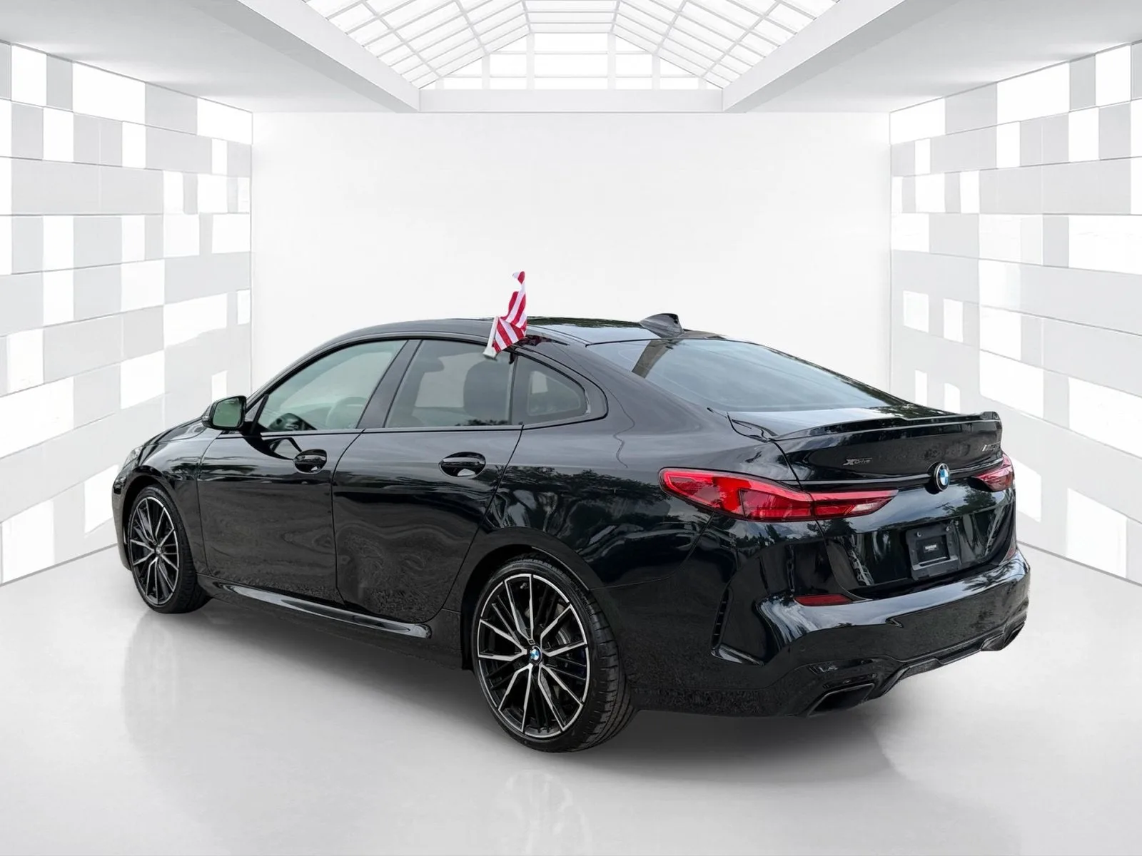 2020 BMW 2 Series M235i xDrive photo 5