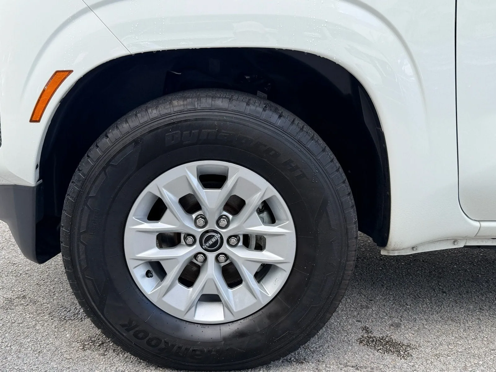 2024 Nissan Frontier Crew Cab SV photo 11