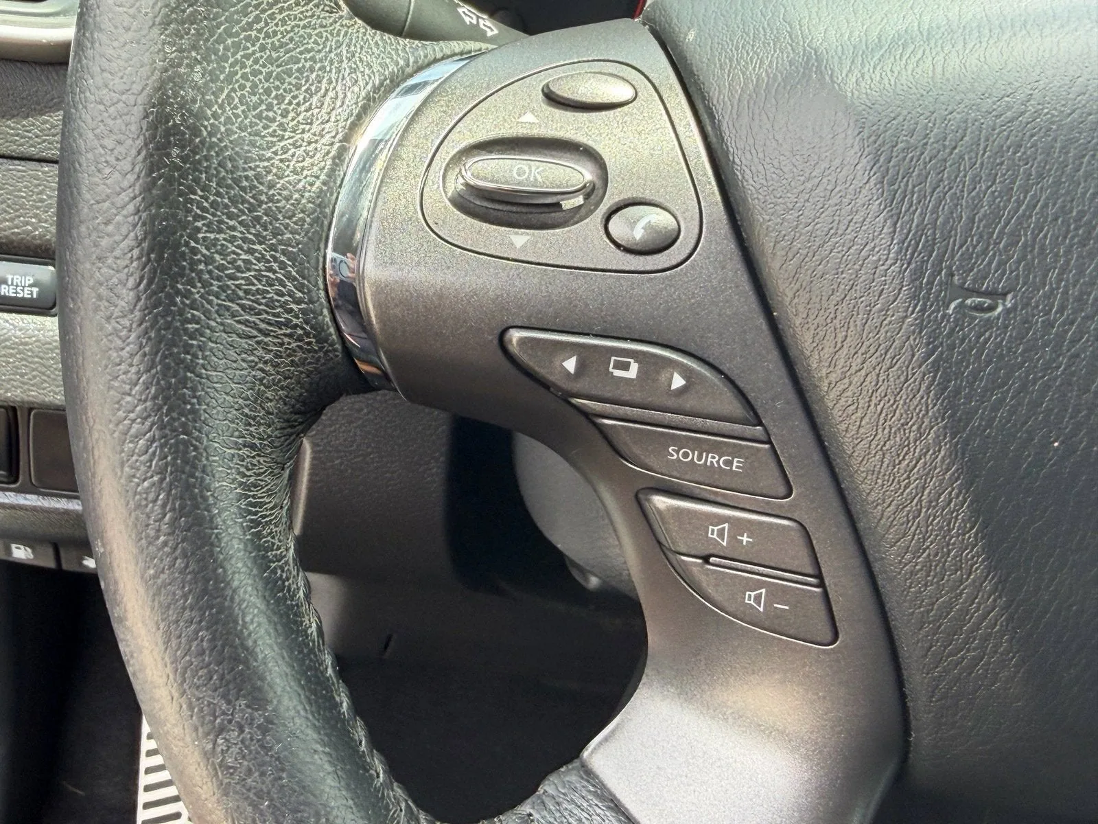 2024 Nissan Murano SV photo 28