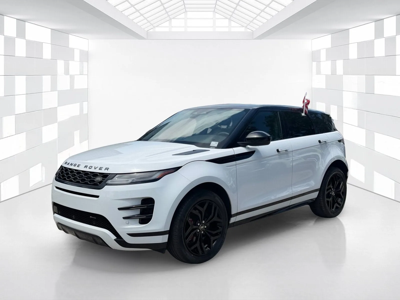 2023 Land Rover Range Rover Evoque R-Dynamic SE photo 3