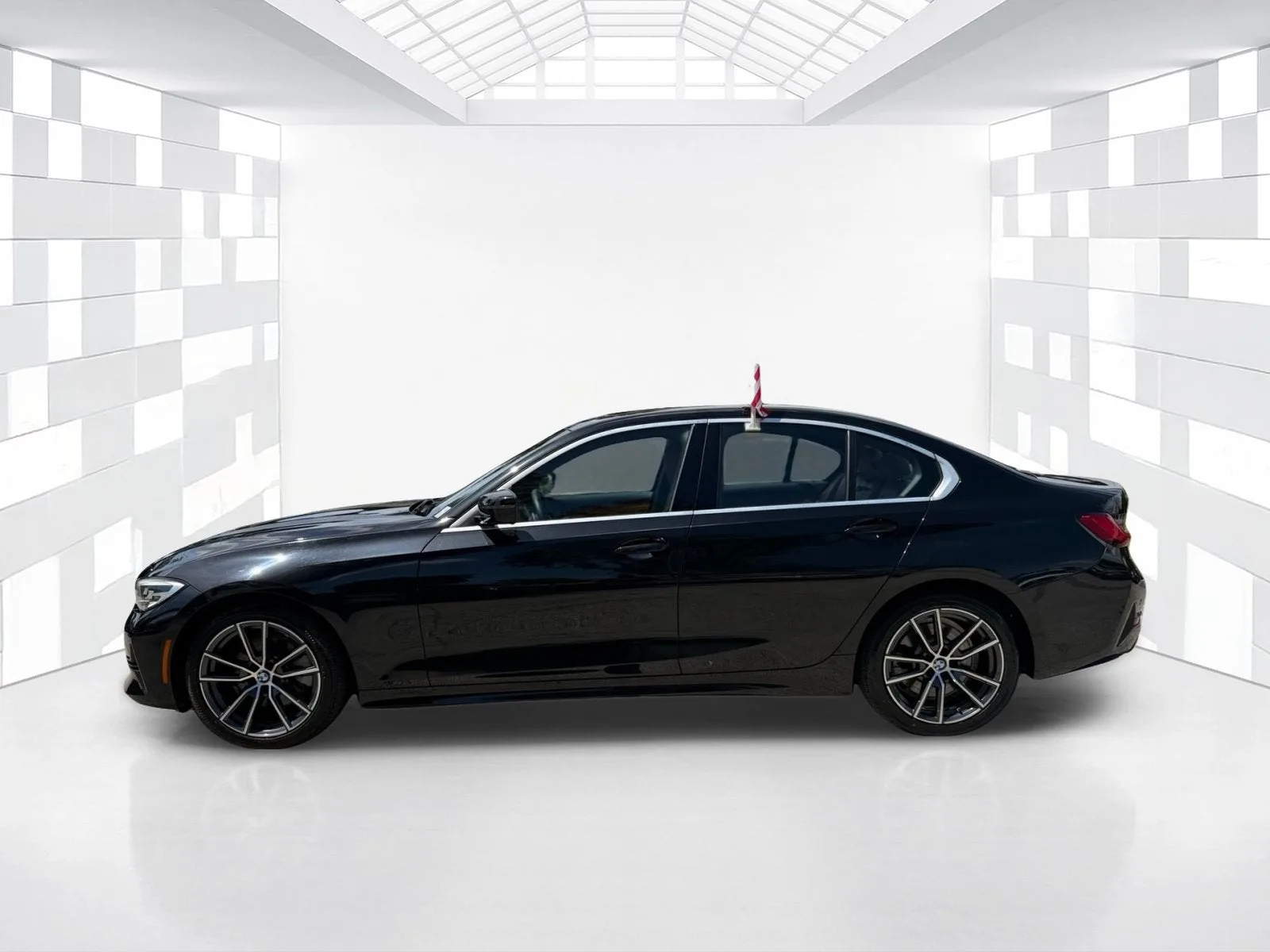 2019 BMW 3 Series 330i photo 4