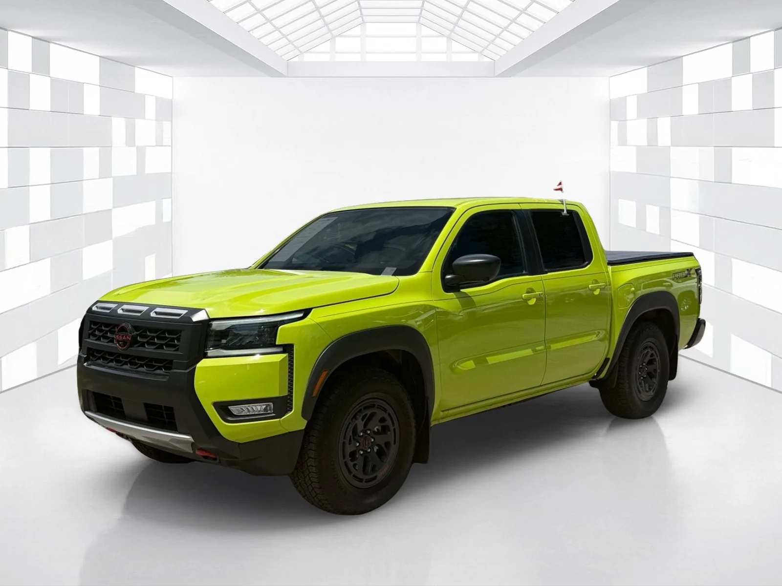 2026 Nissan Frontier Crew Cab PRO-X® photo 3