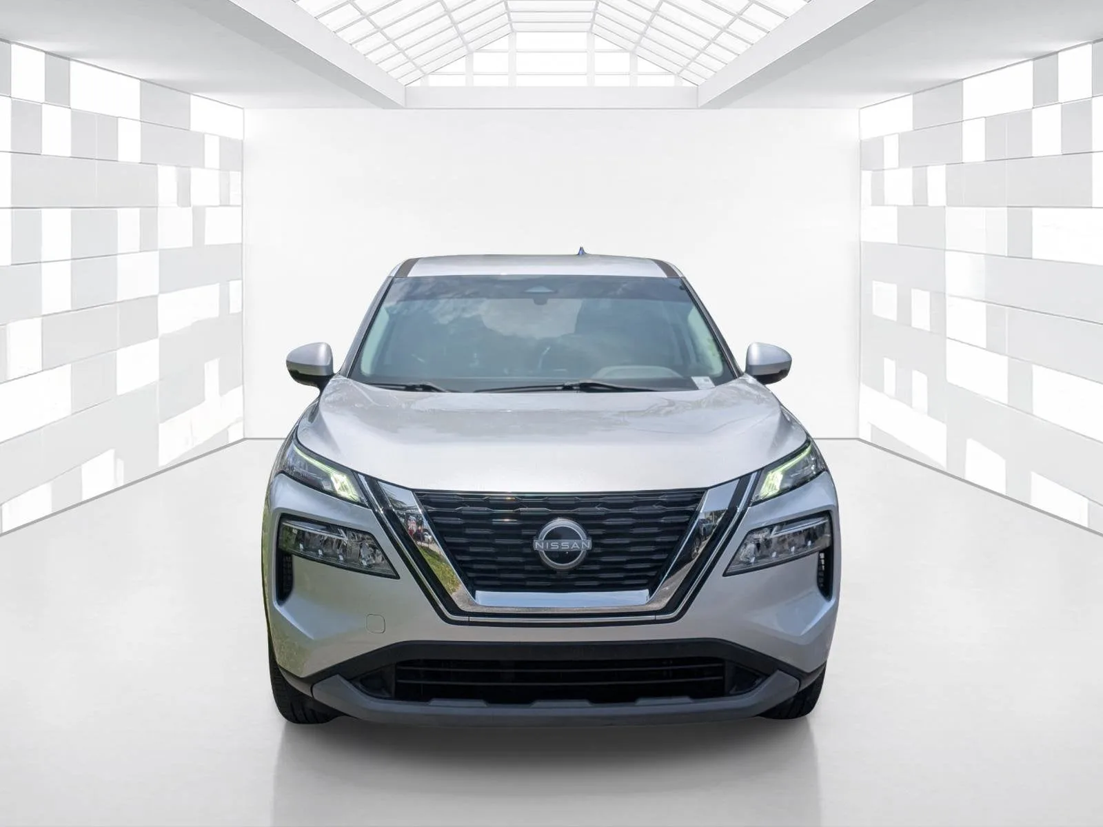 2022 Nissan Rogue SV photo 2
