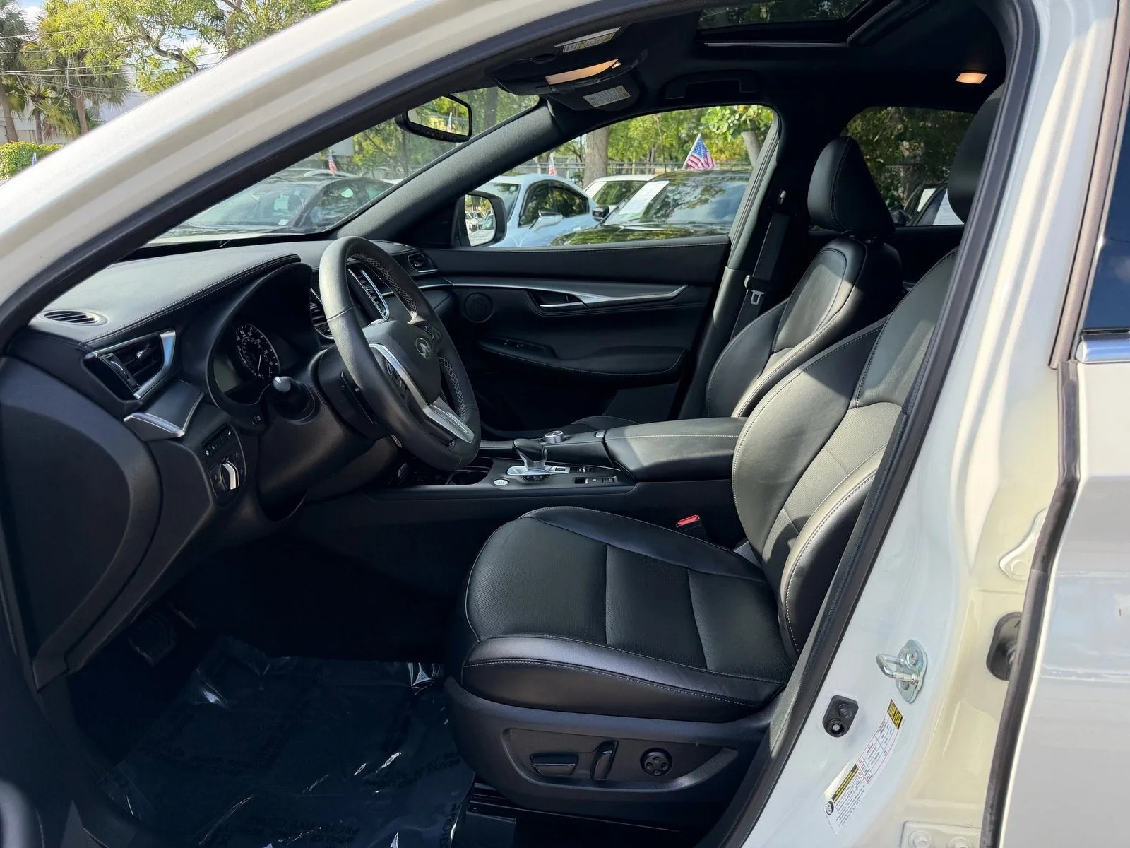 2023 INFINITI QX55 LUXE photo 10