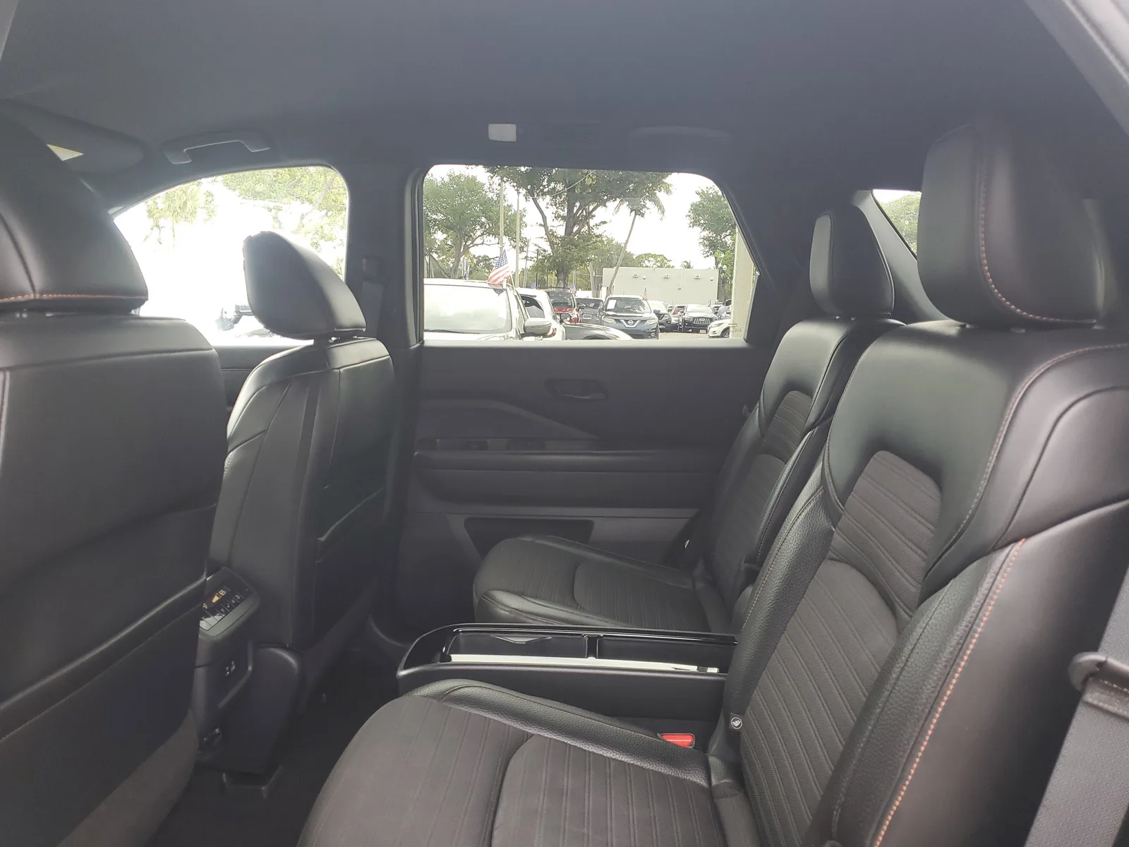 2023 Nissan Pathfinder Rock Creek 4WD photo 12