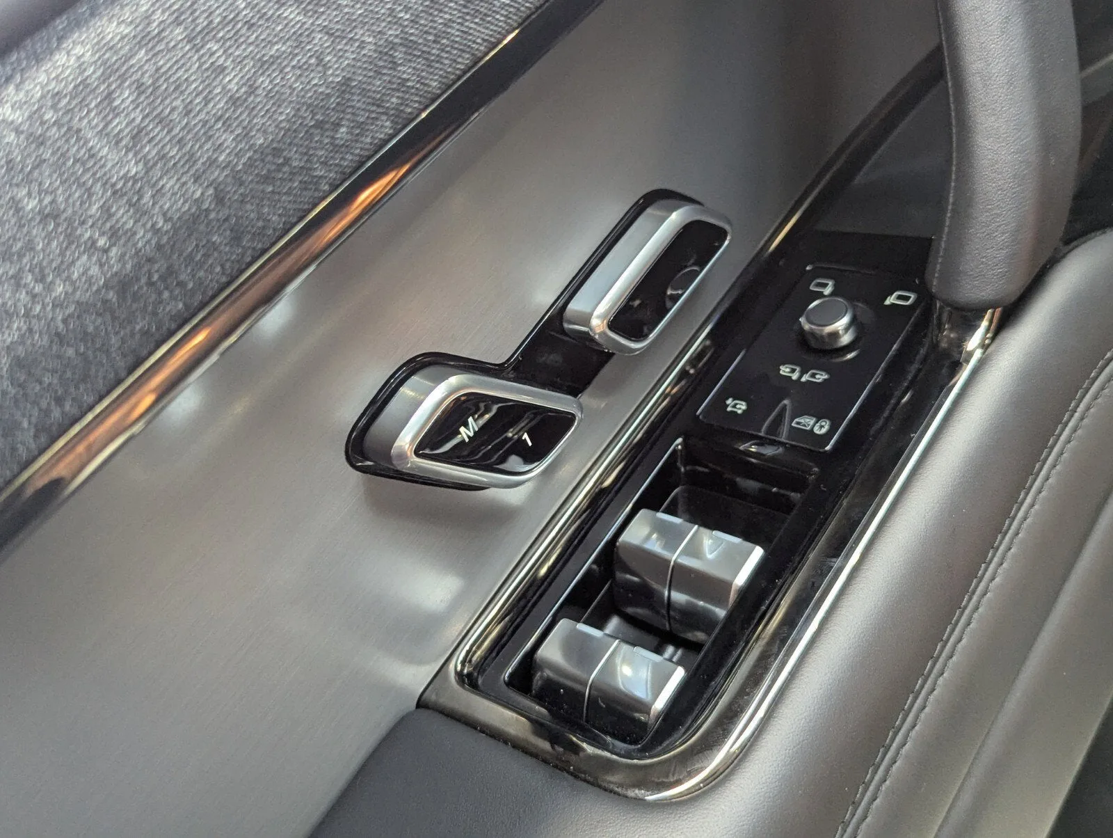 2023 Land Rover Range Rover Sport SE photo 34