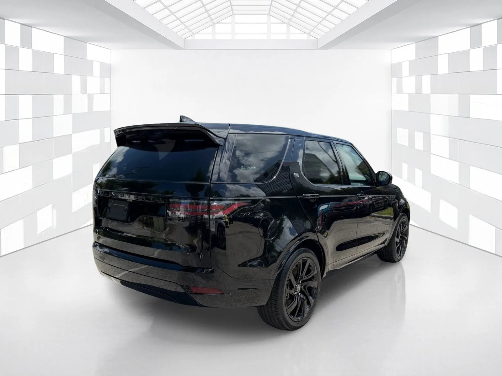 2024 Land Rover Discovery Dynamic SE photo 7