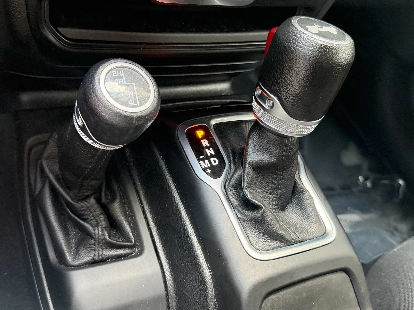 2020 Jeep Wrangler Sport S photo 23