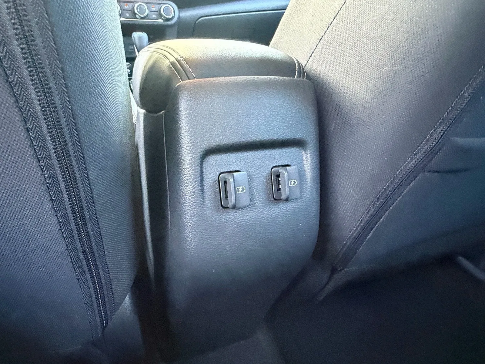 2024 Nissan Kicks SV photo 12