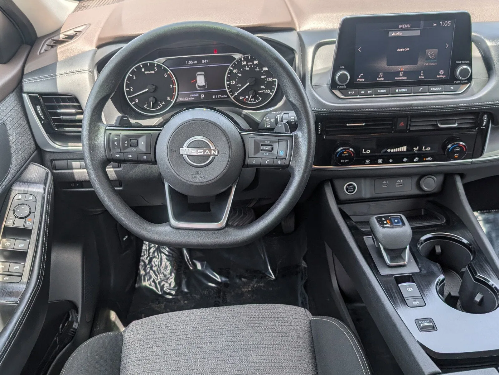2022 Nissan Rogue SV photo 11