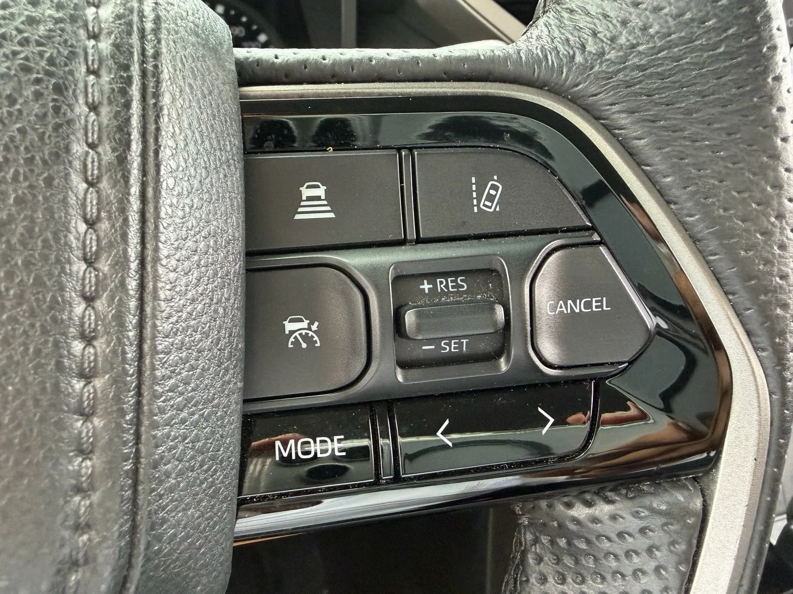 2023 Toyota Tundra 4WD SR5 photo 27