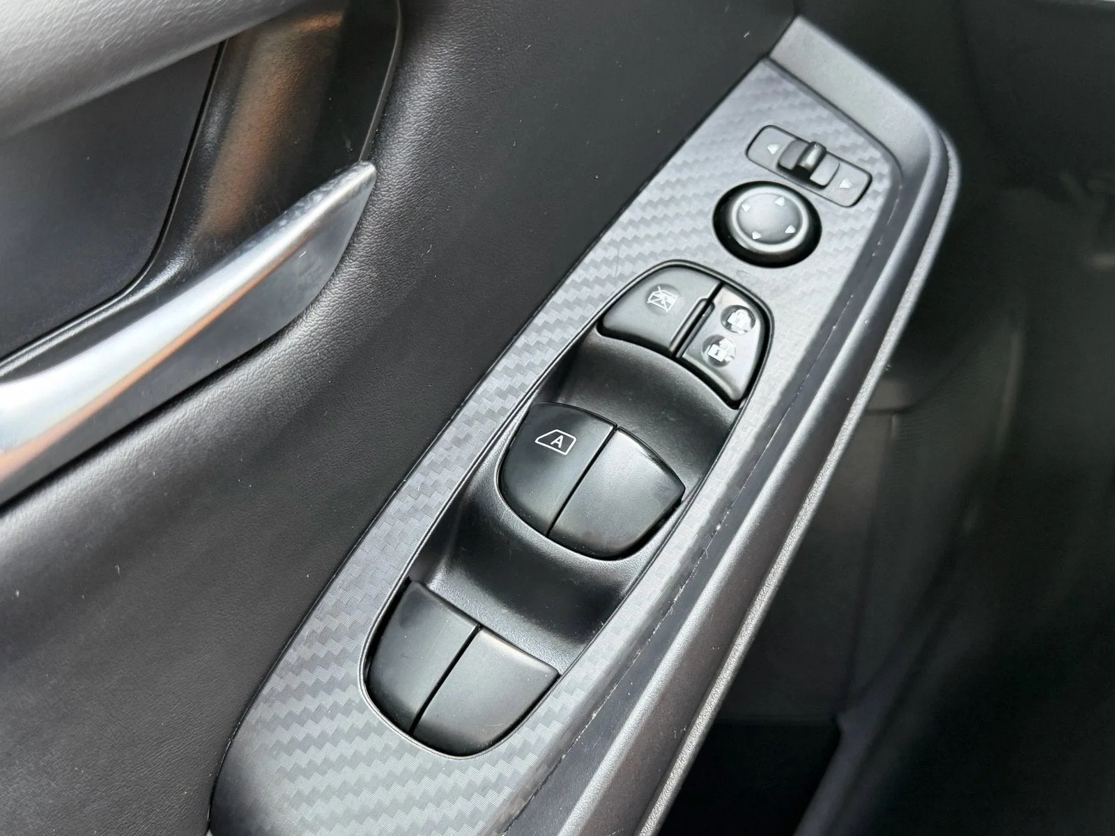2024 Nissan Sentra SV photo 26