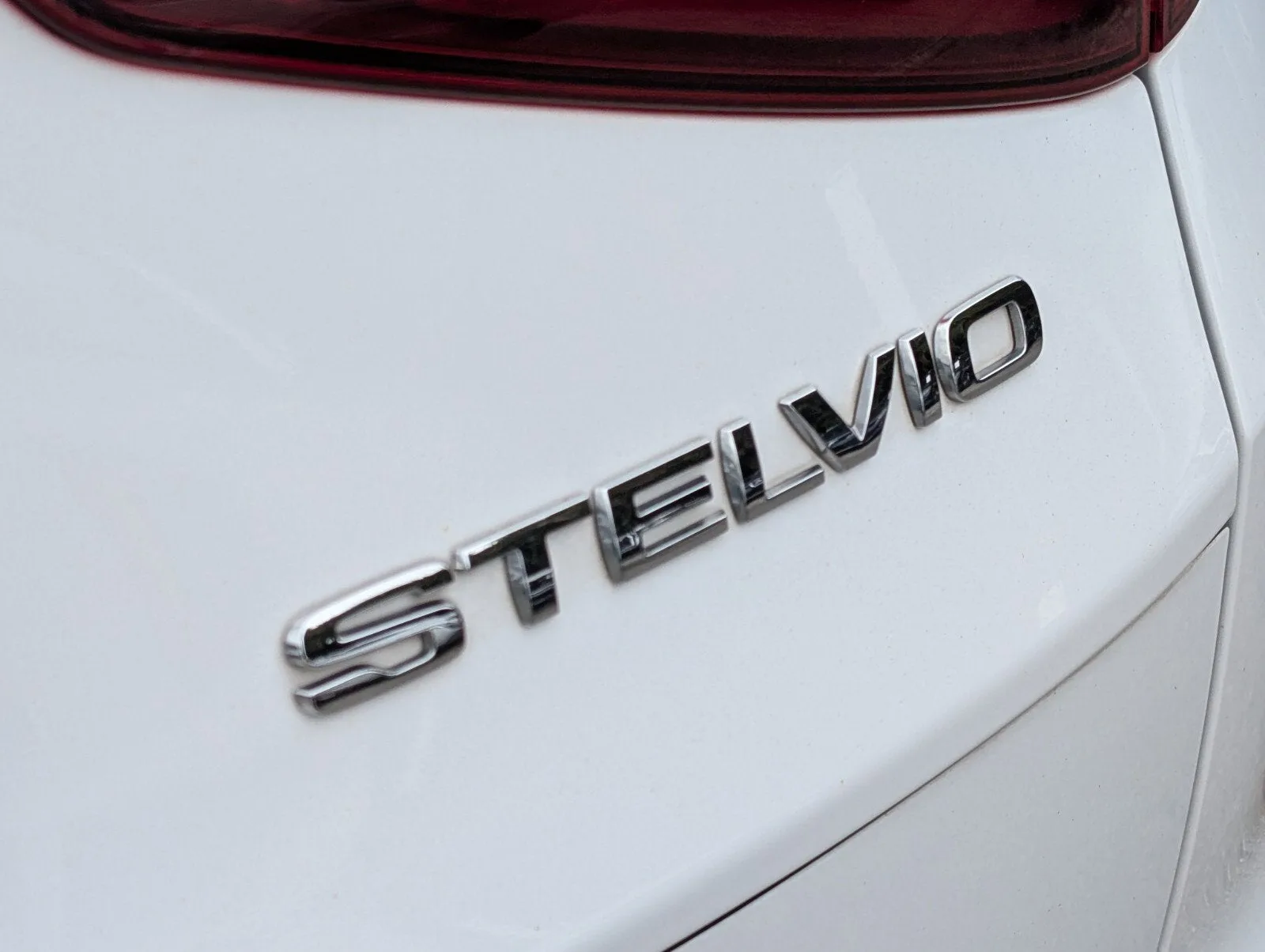 2023 Alfa Romeo Stelvio Ti photo 16