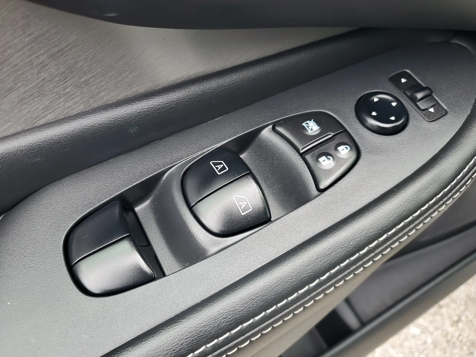 2020 Nissan Murano SV photo 28