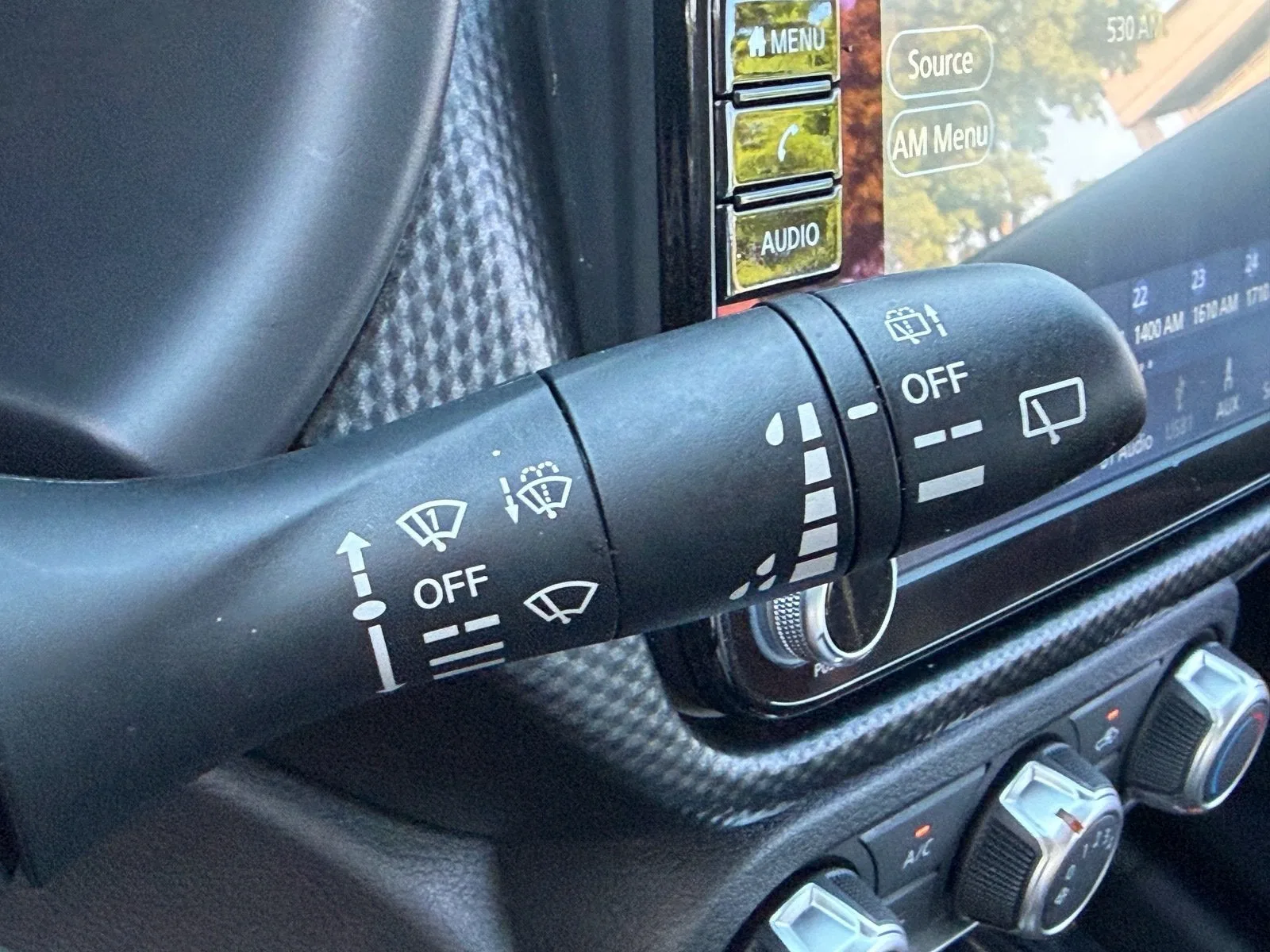2024 Nissan Kicks SV photo 31