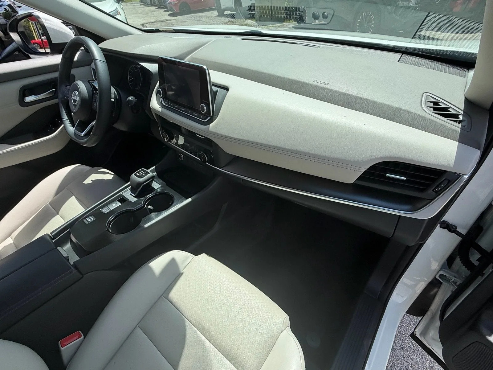 2023 Nissan Rogue SV photo 19