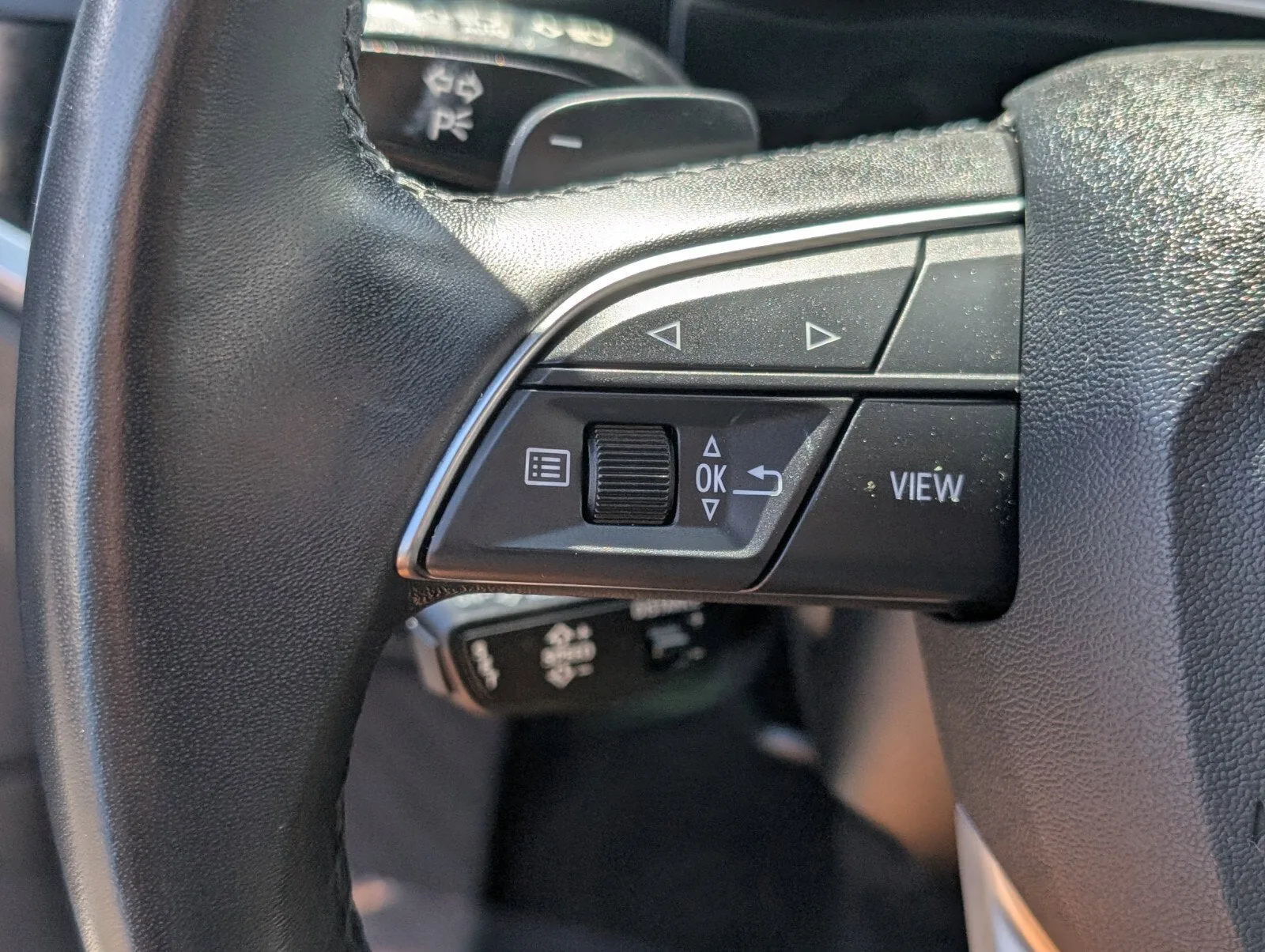 2022 Audi Q3 S line Premium Plus photo 37