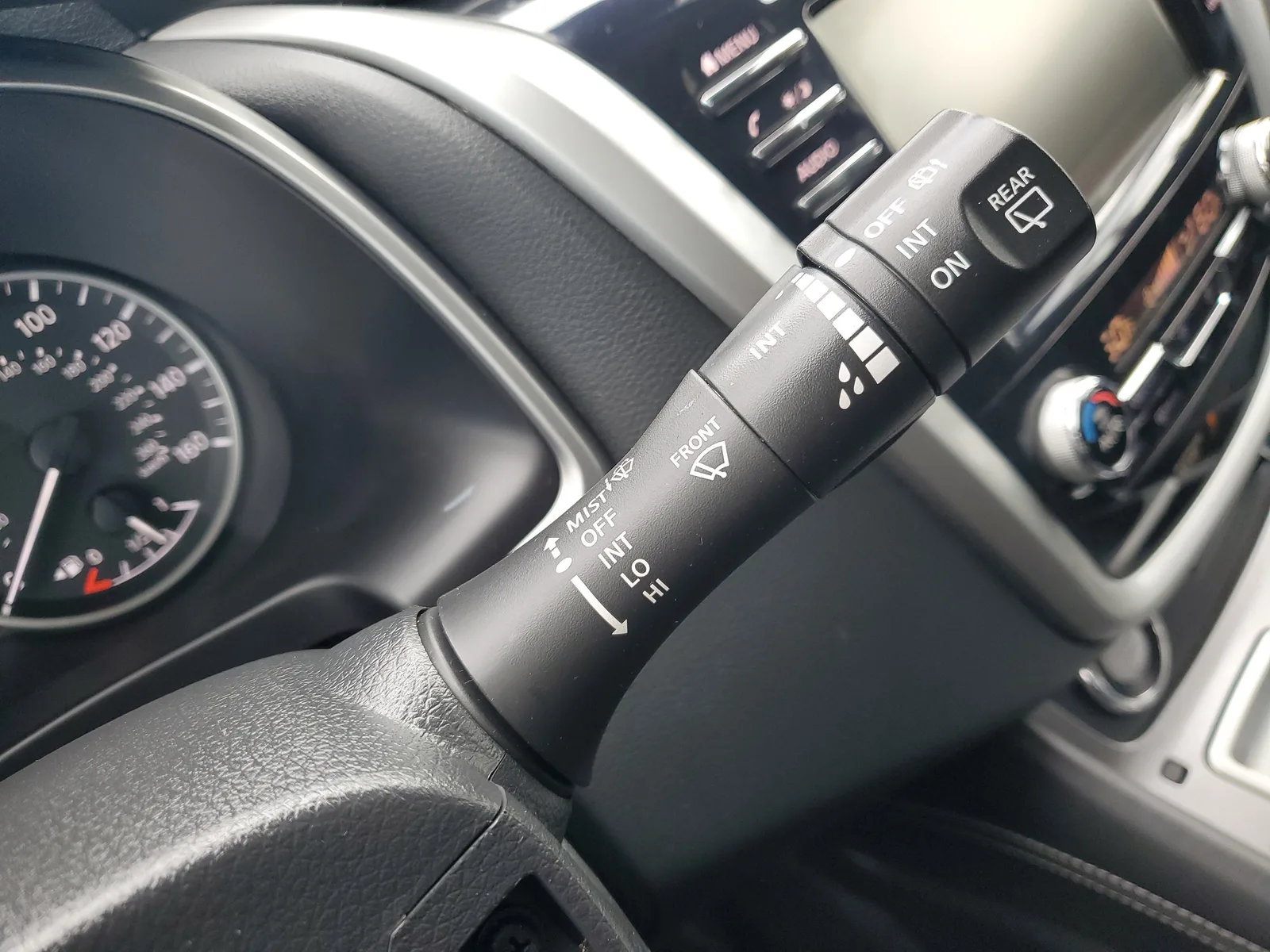 2020 Nissan Murano SV photo 21