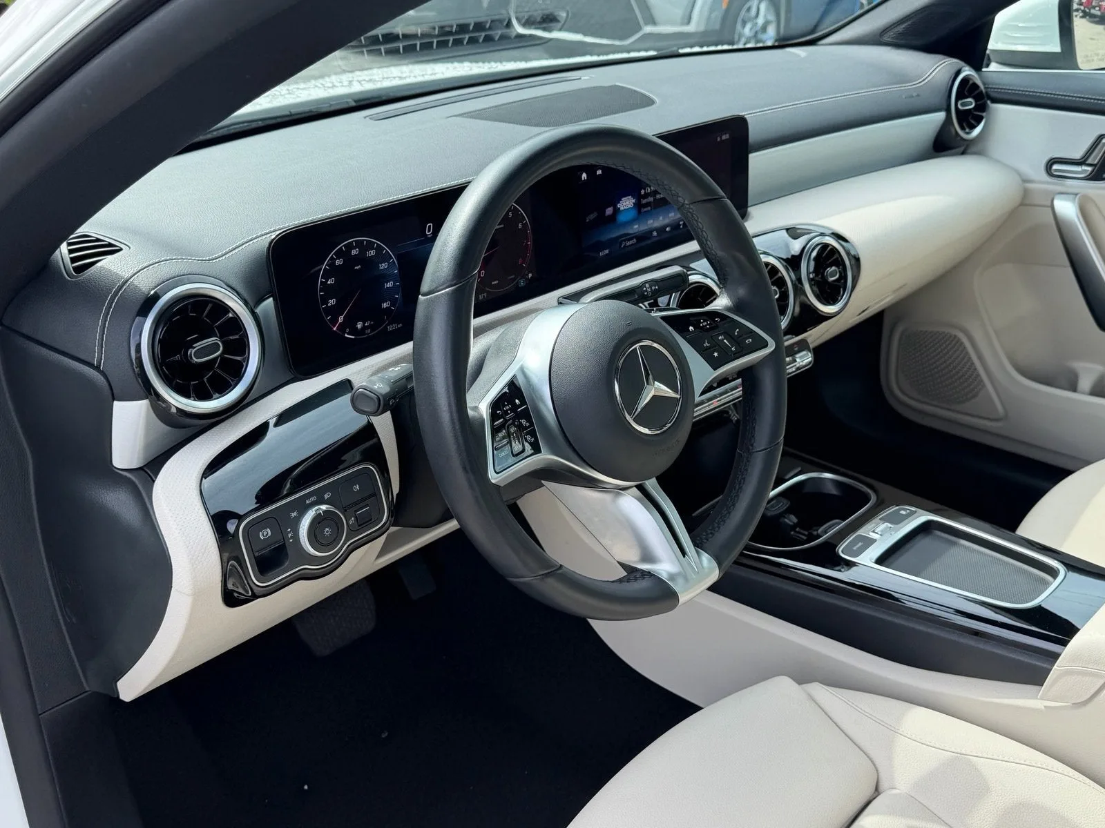 2025 Mercedes-Benz CLA CLA 250 photo 14