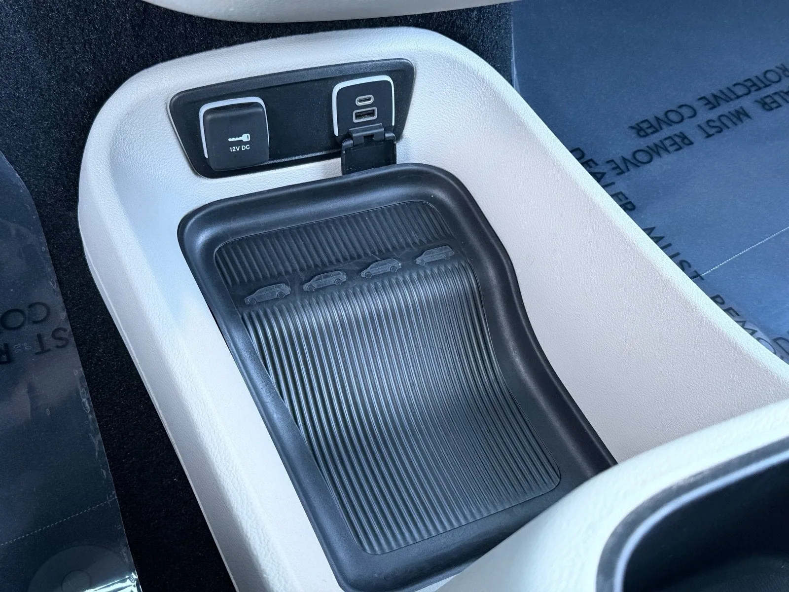 2021 Chrysler Pacifica Hybrid Touring L photo 29