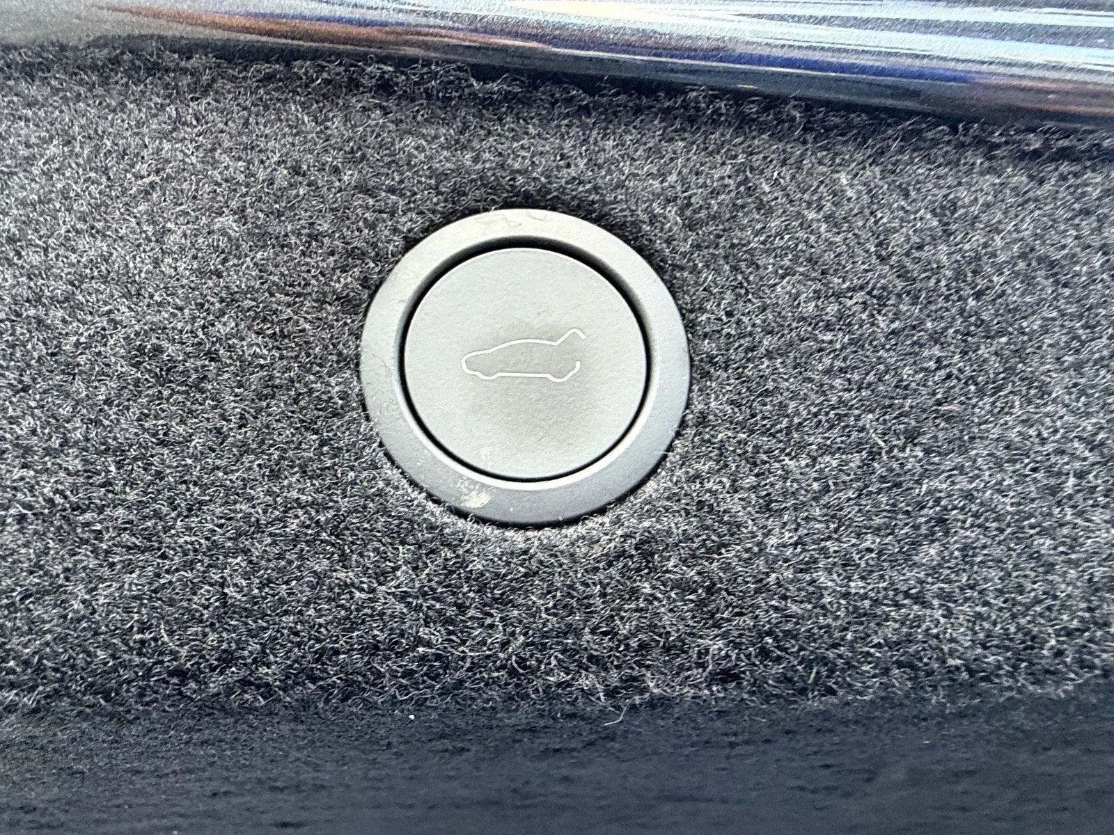 2025 Tesla Model 3 Long Range photo 16