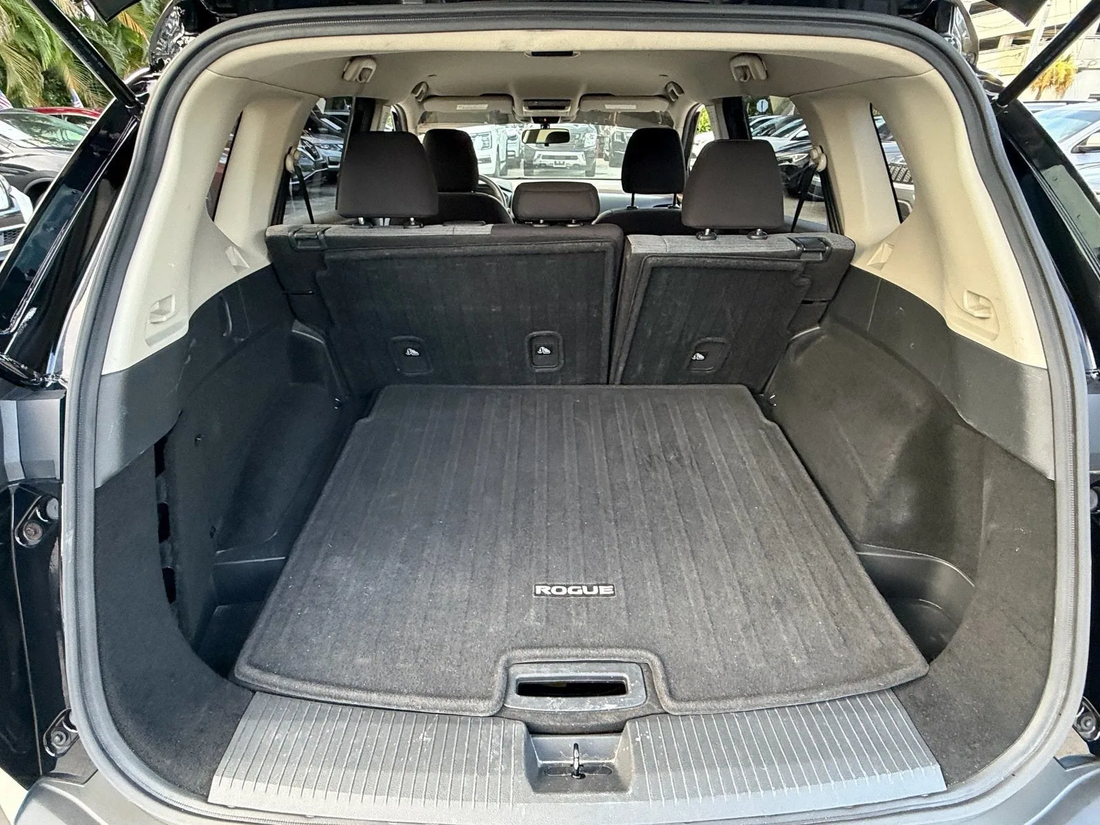 2023 Nissan Rogue SV photo 15