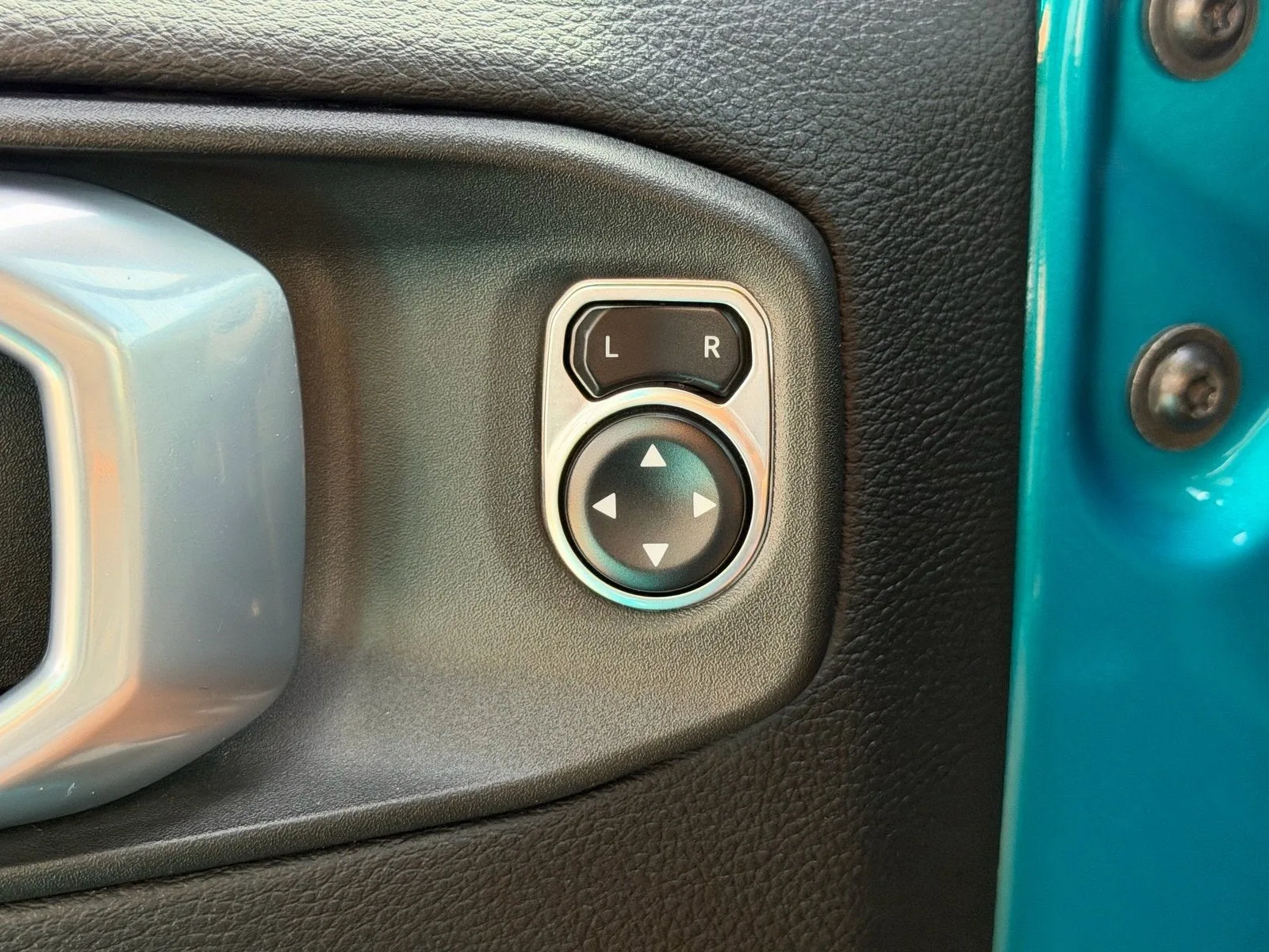 2024 Jeep Wrangler 4xe Sahara photo 30