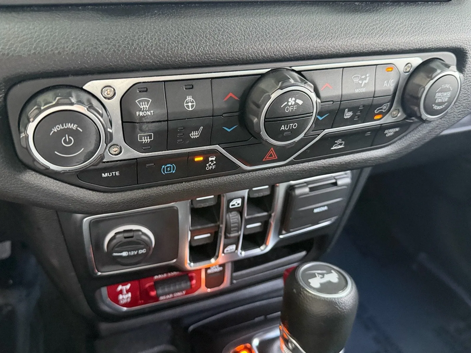 2024 Jeep Wrangler 4xe Willys photo 26